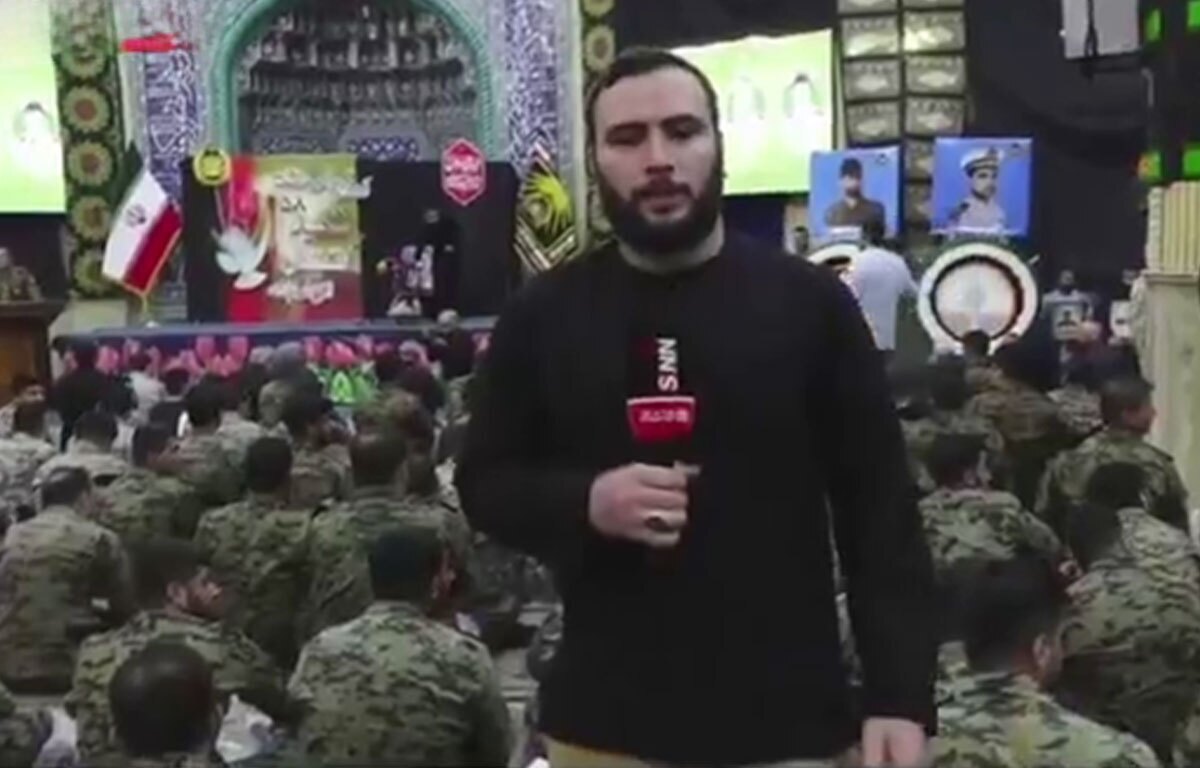 بزرگداشت ۵۷ شهید ارتش جنگ تحمیلی ۱۲ روزه با حضور رئیسجمهور و رئیسمجلس
