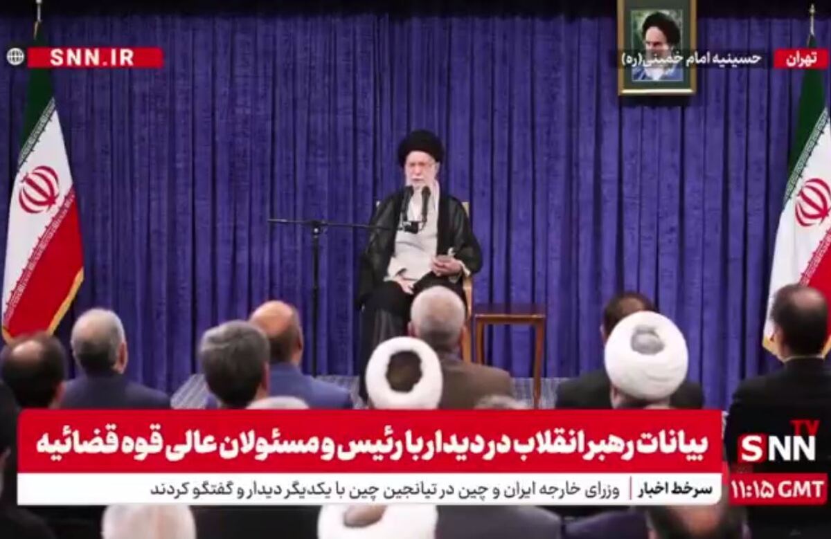 رهبرانقلاب: ملت ایران نه تنها از آمریکا نمیترسد بلکه او را میترساند + فیلم