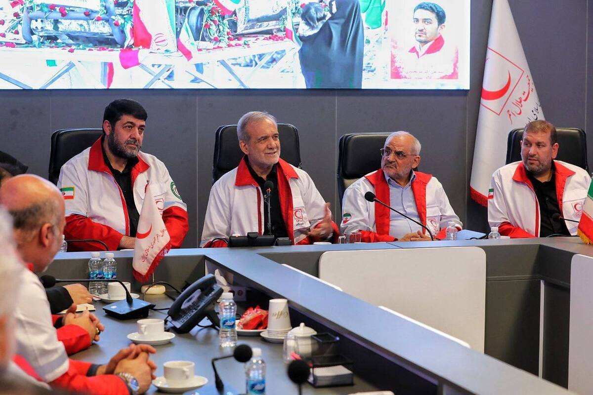 فداکاری‌های نیرو‌های هلال احمر در تاریخ کشورمان ماندگار شده است