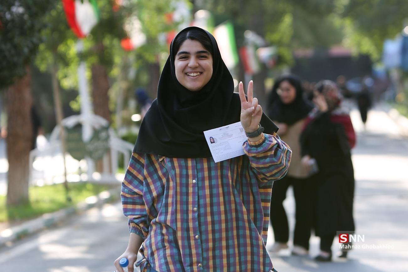 فرزندان ما درس می‌خوانند تا جای دانشمندان خالی نماند / دشمن می‌خواست ما را از تحصیل بترساند