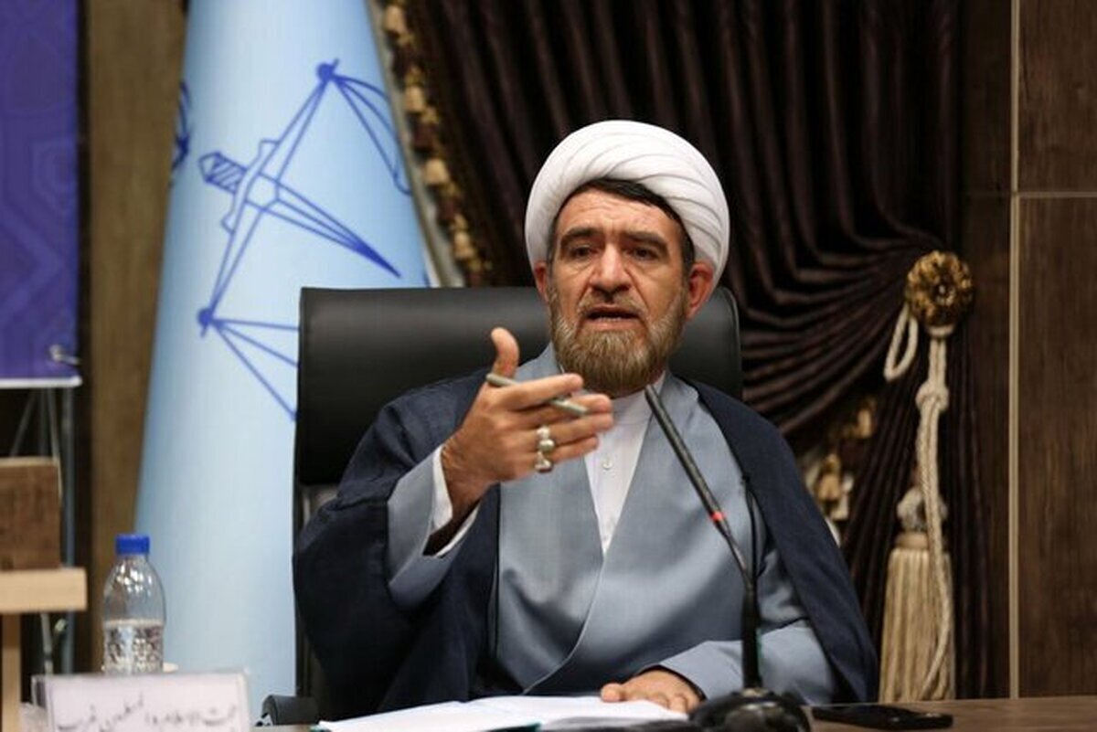 سرشاخه‌های شرکت هرمی بدون مجوز در قم دستگیر شدند