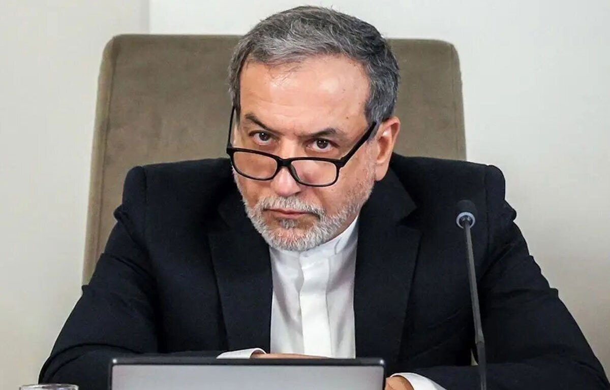 اگر آمریکا به دنبال مذاکره است باید جاه طلبیهای نظامی خود را کنار بگذارد