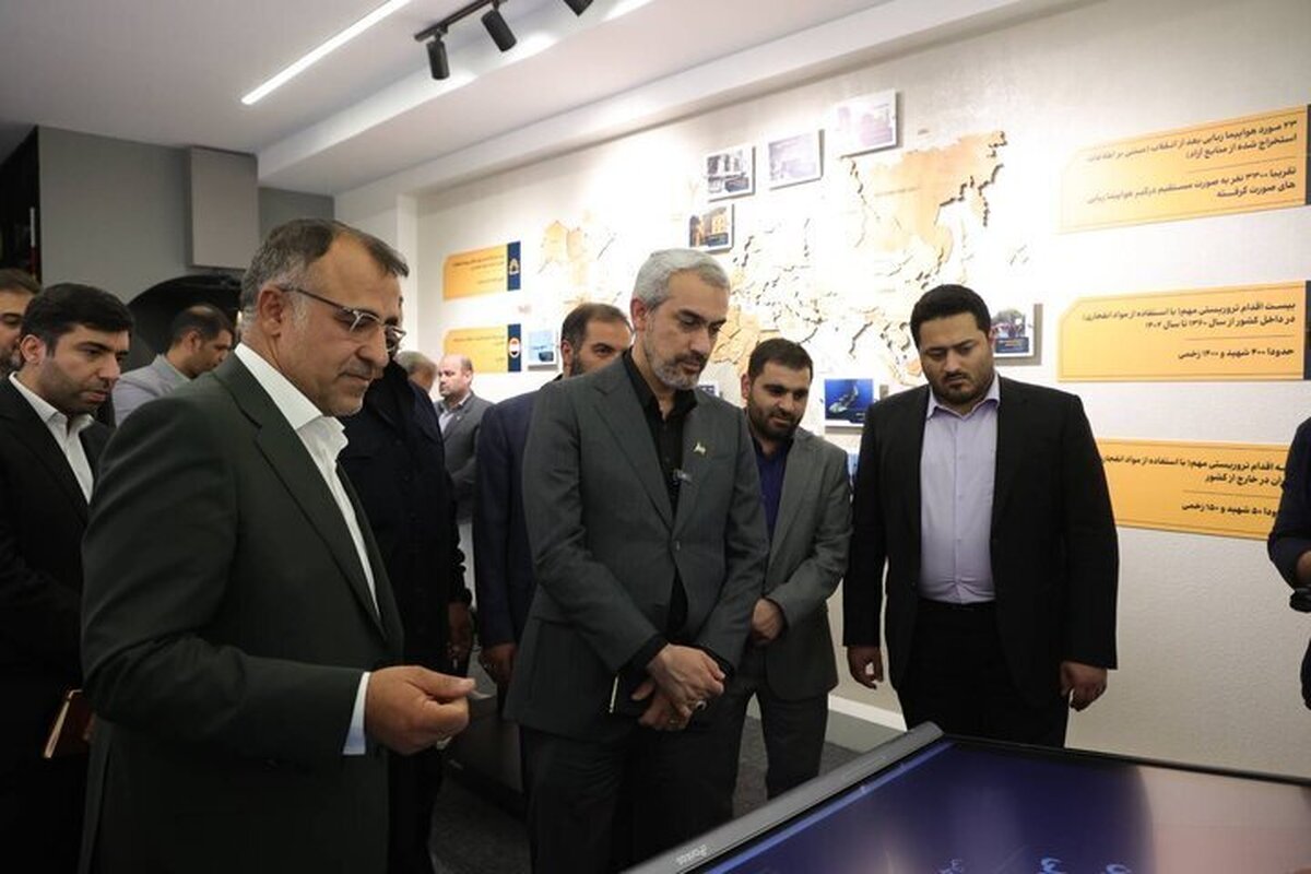 بازدید وزیر اقتصاد از نمایشگاه بینالمللی مبارزه با پولشویی