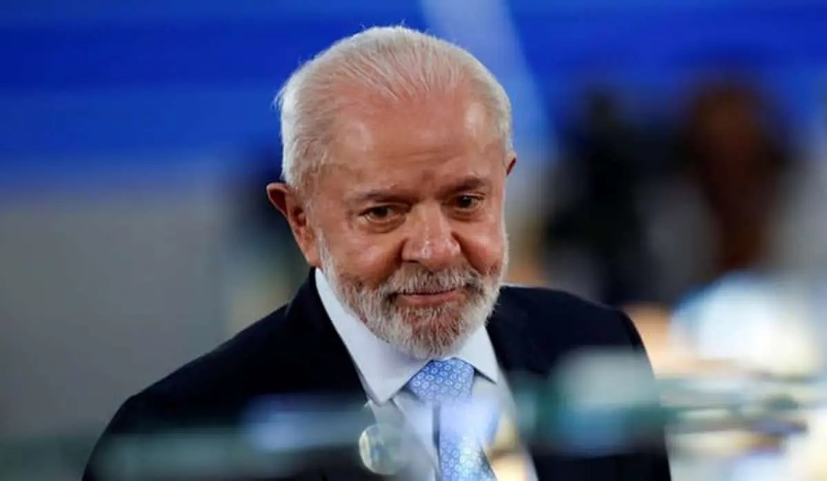 داسیلوا: ترامپ برای اداره ایالات‌متحده انتخاب شد، نه امپراتور جهان