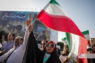 تجمع دانشجویی مردمی در میدان انقلاب (۱)