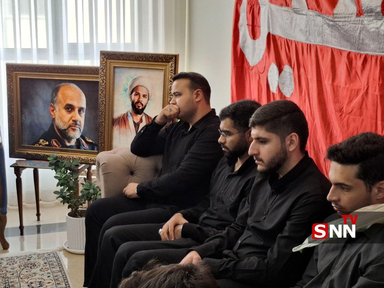 گروهی از دانشجویان بسیج به دیدار خانواده شهید رشید رفتند