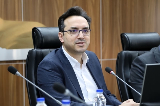 تحویل دستگاه سونوگرافی پیشرفته به دو بیمارستان شهرستانهای بندرعباس و میناب