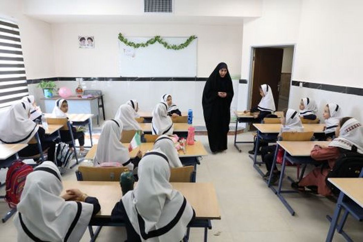 واریز حقوق تیر ماه ۱۴۰۴ معلمان و فرهنگیان امروز یا فردا؟