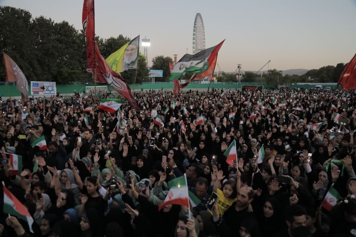 گزارش خبرنگار SNNTV از اجتماع بزرگ کودکان و نوجوانان مشهدی در روز شهادت امام سجاد(ع)+فیلم