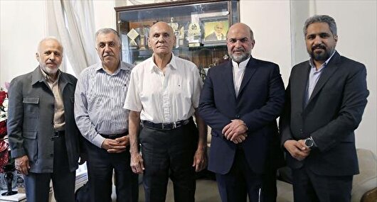 در ادامه طرح تکریم هنرمندان، مدیرعامل صندوق اعتباری هنر به دیدار جمشید هاشم پور رفت