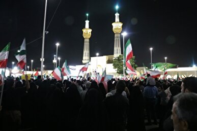 تجمع مردمی و دانشجویی در مشهد مقدس در حمایت از عملیات بشارت فتح و محکومیت رژیم صهیونیستی و آمریکا + فیلم
