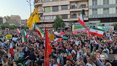 پخش زنده تجمع اساتید و دانشگاهیان در حمایت از کیان ایران اسلامی