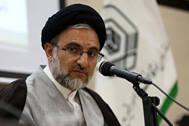 خاموشی: پرچم ایران در کنار پرچم اباعبدالله (ع) در سردر هیئات مذهبی نصب شود