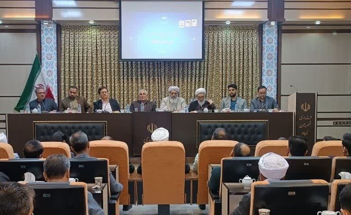 صدور سالانه سه و نیم میلیارد دلار کالا از دوغارون تایباد به افغانستان