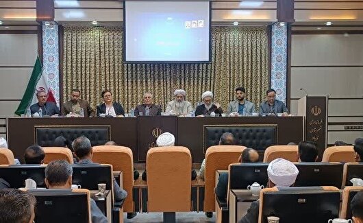 صدور سالانه سه و نیم میلیارد دلار کالا از دوغارون تایباد به افغانستان