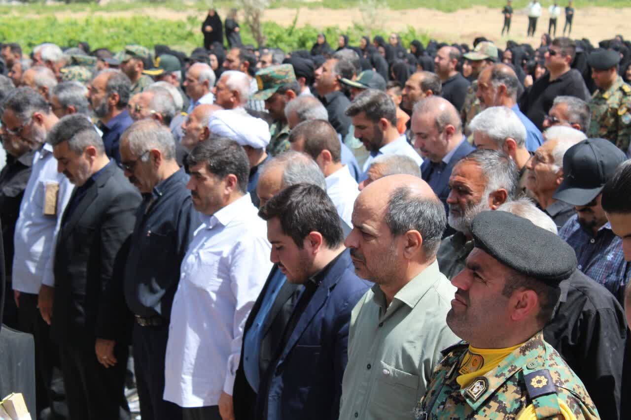 شهید امین عسگری به خاک سپرده شد + عکس شهید امین عسگری به خاک سپرده شد + عکس