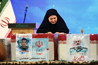وداع با پیکر مطهر ۱۵ شهید حملات رژیم صهیونیستی در حرم مطهر امام رضا (ع)