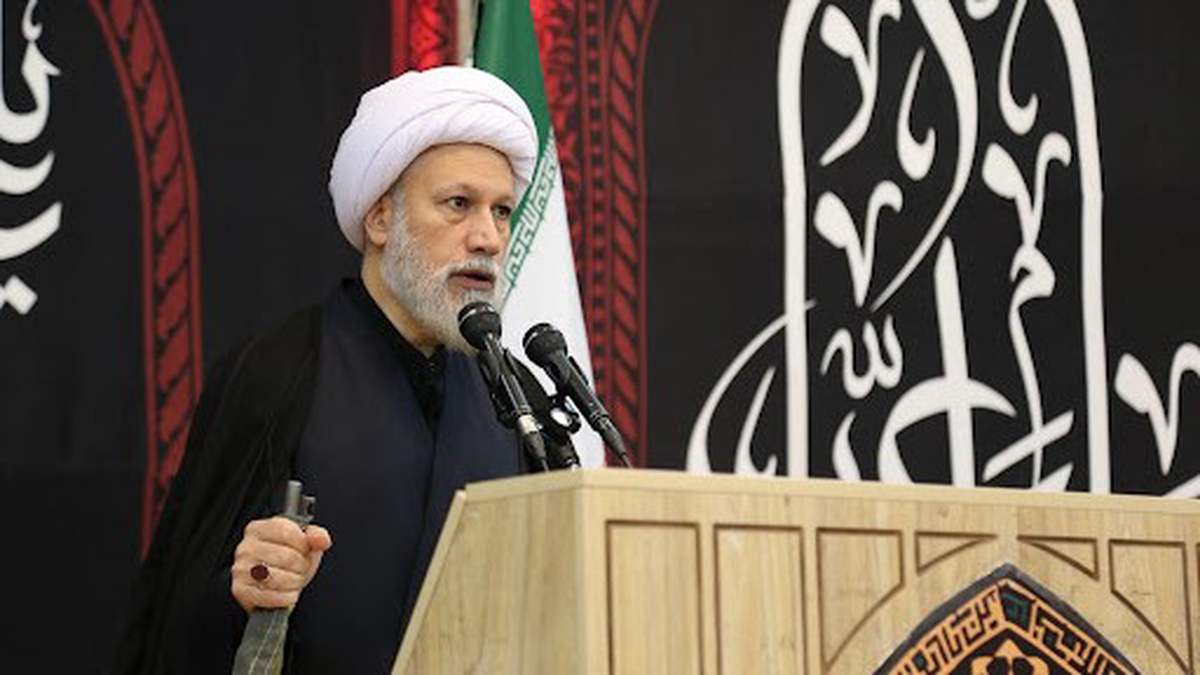 ملت ایران پای کار انقلاب اسلامی ایستاده و دشمن را لگدمال کردهاند