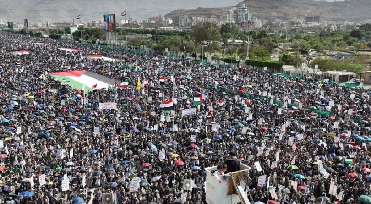 راهپیمایی میلیونی یمنیها با عنوان «تبریک به ایران»