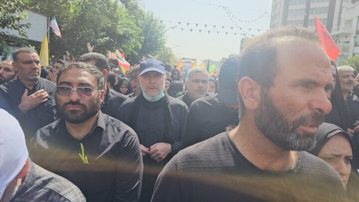 حضور محمدباقر قالیباف در مراسم باشکوه تشییع شهدای اقتدار ایران+ فیلم
