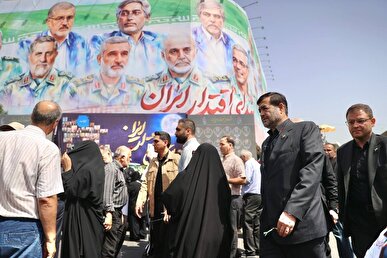 دنیامالی: نقش رهبری همواره بی‌بدیل بوده است/ ترامپ دلقک است