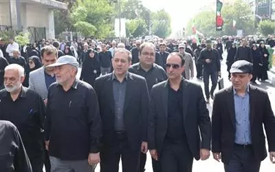 حضور رئیس و کارکنان سازمان سنجش آموزش کشور در مراسم تشییع پیکر شهدای اقتدار