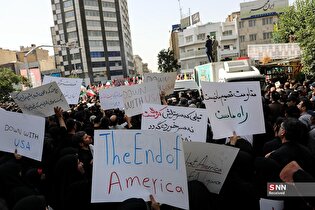 در حاشیه تشییع شهدای اقتدار در تهران
