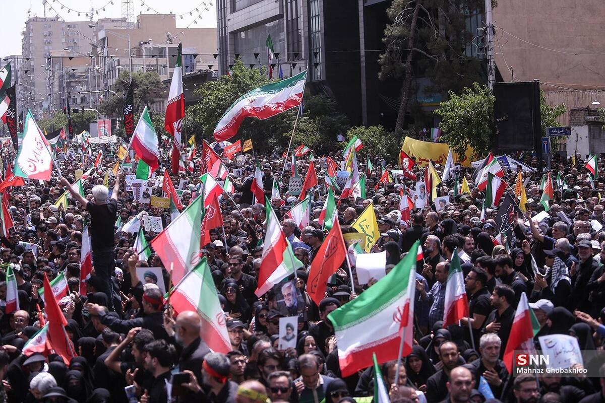 تشییع دانشمندان شهید هسته‌ای در آستان مقدس امامزاده صالح (ع) + فیلم