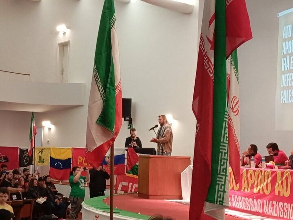 پرچم ۳۰ متری ایران در پل تاریخی سائوپائولو به اهتزاز درآمد+ عکس