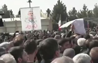 فرماندهان موشکی در آغوش ملت/ فریاد مرگ بر آمریکا و مرگ بر اسرائیل در بهشت زهرا طنین انداز شد