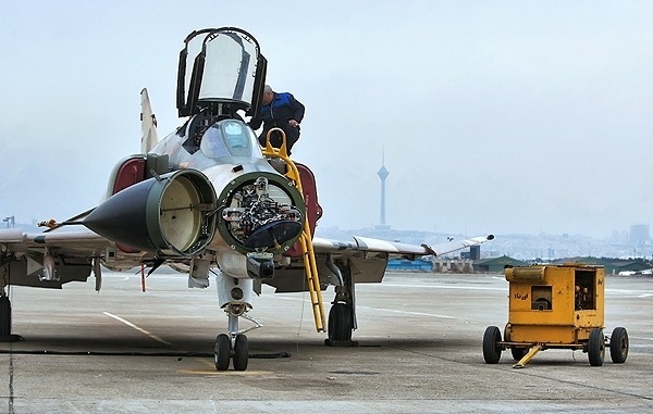 بررسی شایعه خرید جنگنده جی 10 از چین/ اژدهای چینی سرباز آسمان ایران می&zwnj;شود؟