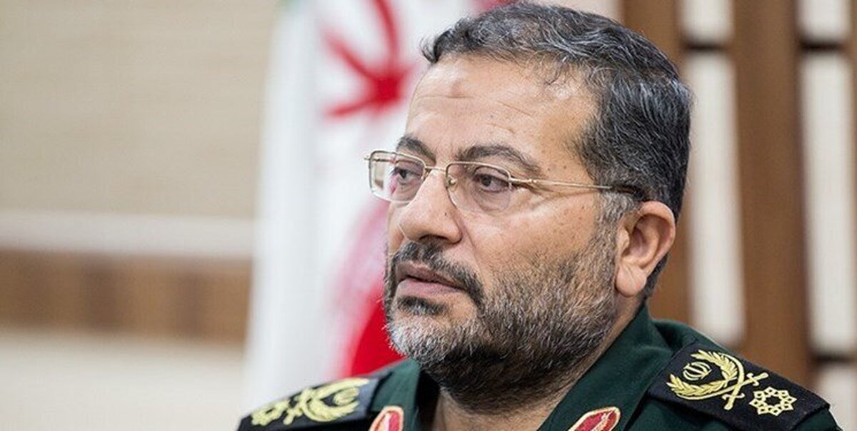 سردار سلیمانی: دشمن دغل و خبیث همچون مار زخم خورده بر خود میپیچد و باید به شدت مراقب بود دست از پا خطا نکند