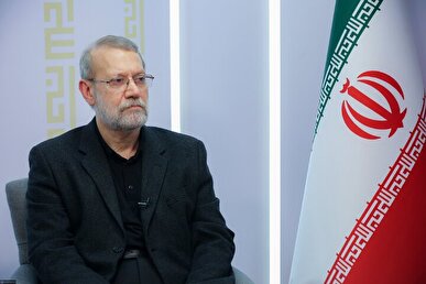 لاریجانی: آمریکا و اسراییل قرار بود پنج، شش روزه کار نظام را تمام کنند + فیلم