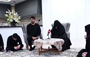 روضه‌خوانی پسر شهید باقری، فرمانده موشکی ایران در سوگ پدر