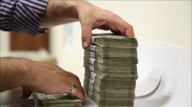حجم نقدینگی از ۱۰ هزار همت گذشت