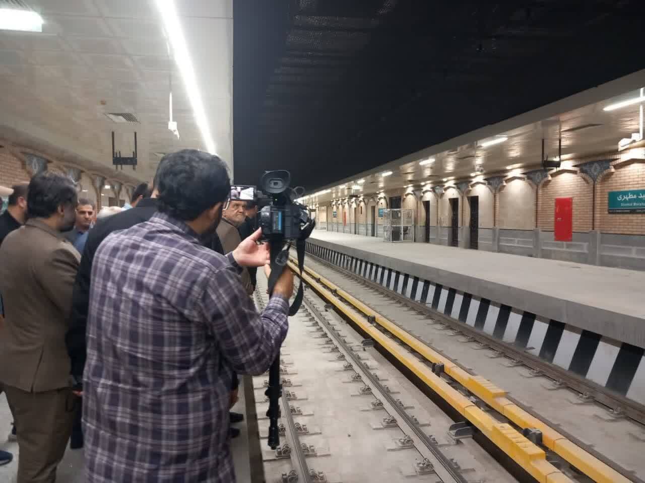 بازدید رئیس جمهور از پروژه مترو قم بازدید رئیس جمهور از پروژه مترو قم