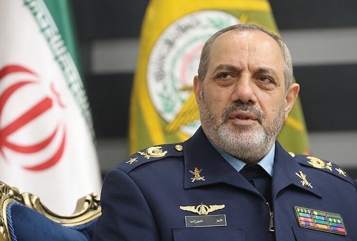 وزیر دفاع: اتفاقات خوب در توسعه روابط دفاعی با پاکستان رخ خواهد داد