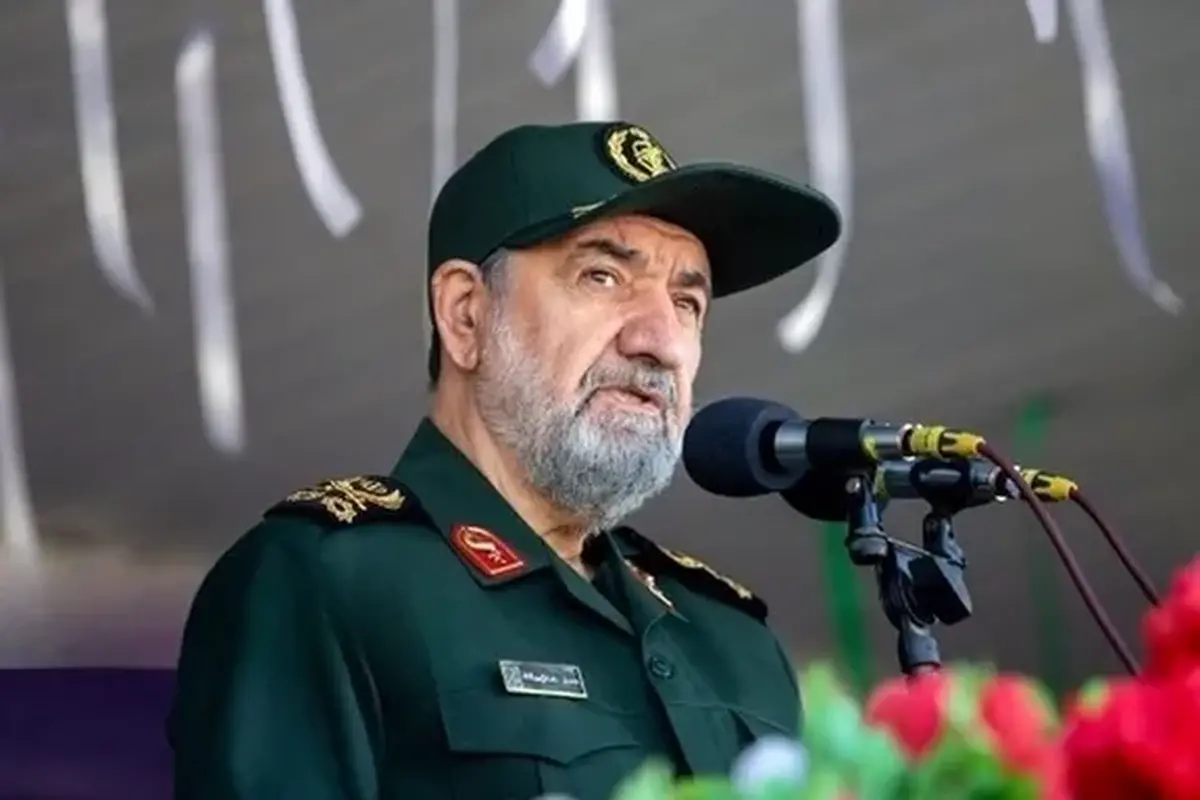 محسن رضایی: ملت ما به خوبی دشمنان و دوستان خود را می‌شناسند/ کشوری که صلح می‌خواهد باید برای جنگ آماده باشد + فیلم