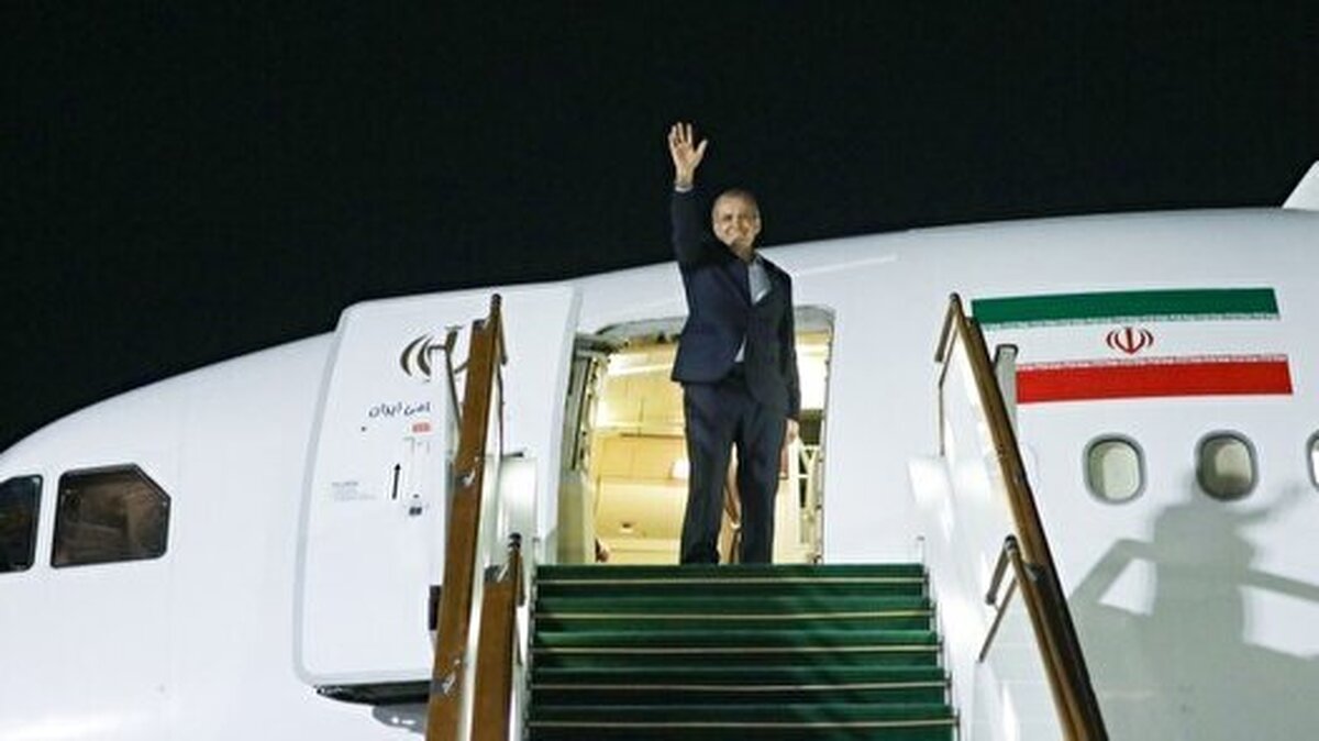 رئیسجمهور اسلامآباد را به مقصد تهران ترک کرد