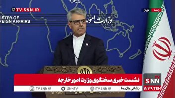 حضور سرزده و غیرمنتظره عراقچی در نشست خبری سخنگوی وزارت خارجه