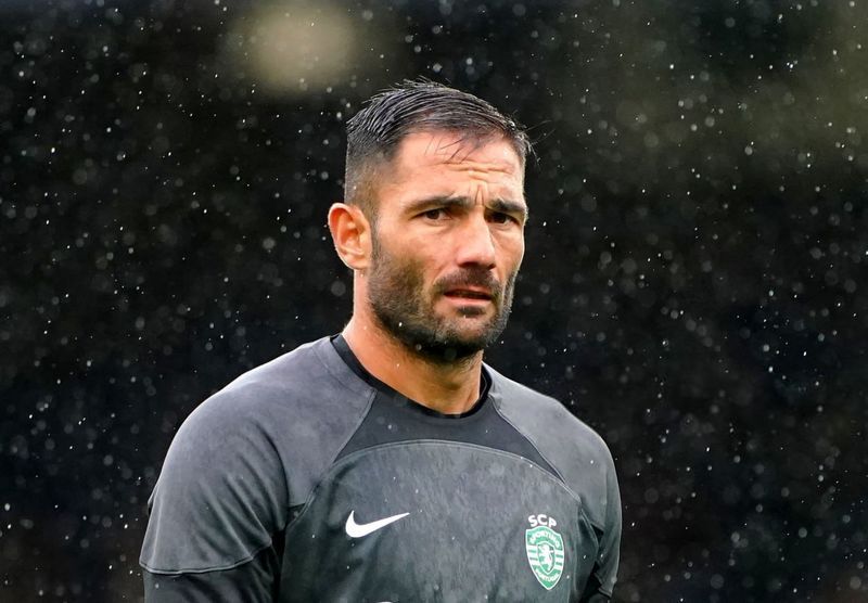 آنتونیو آدان در تست‌های پزشکی استقلال