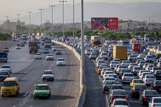 ترافیک سنگین در آزادراه‌های قزوین–کرج–تهران استان البرز