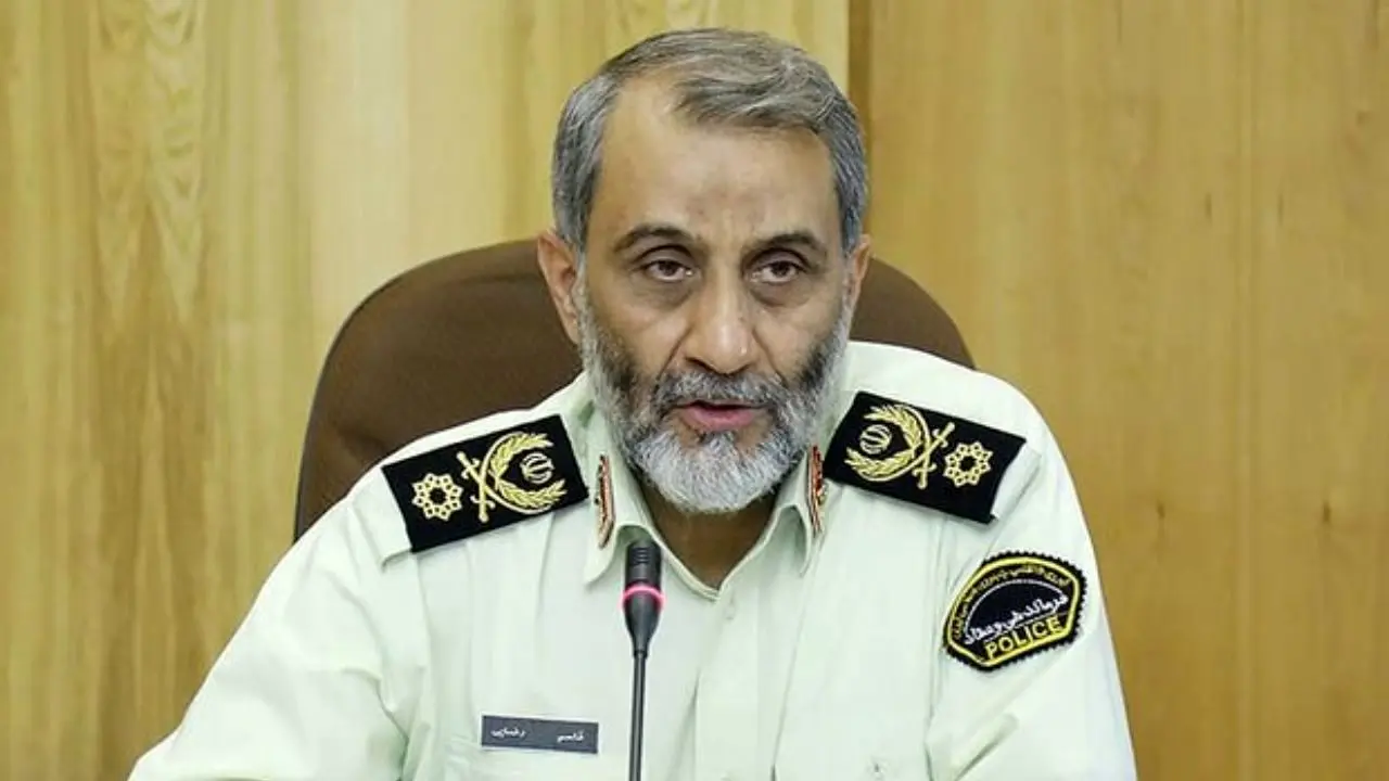 اتباع غیرمجاز تحت تعقیب پلیس قرار دارند