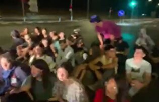 شهرک نشینان صهیونیست مسیر کامیون‌های حامل آرد به غزه را مسدود کردند