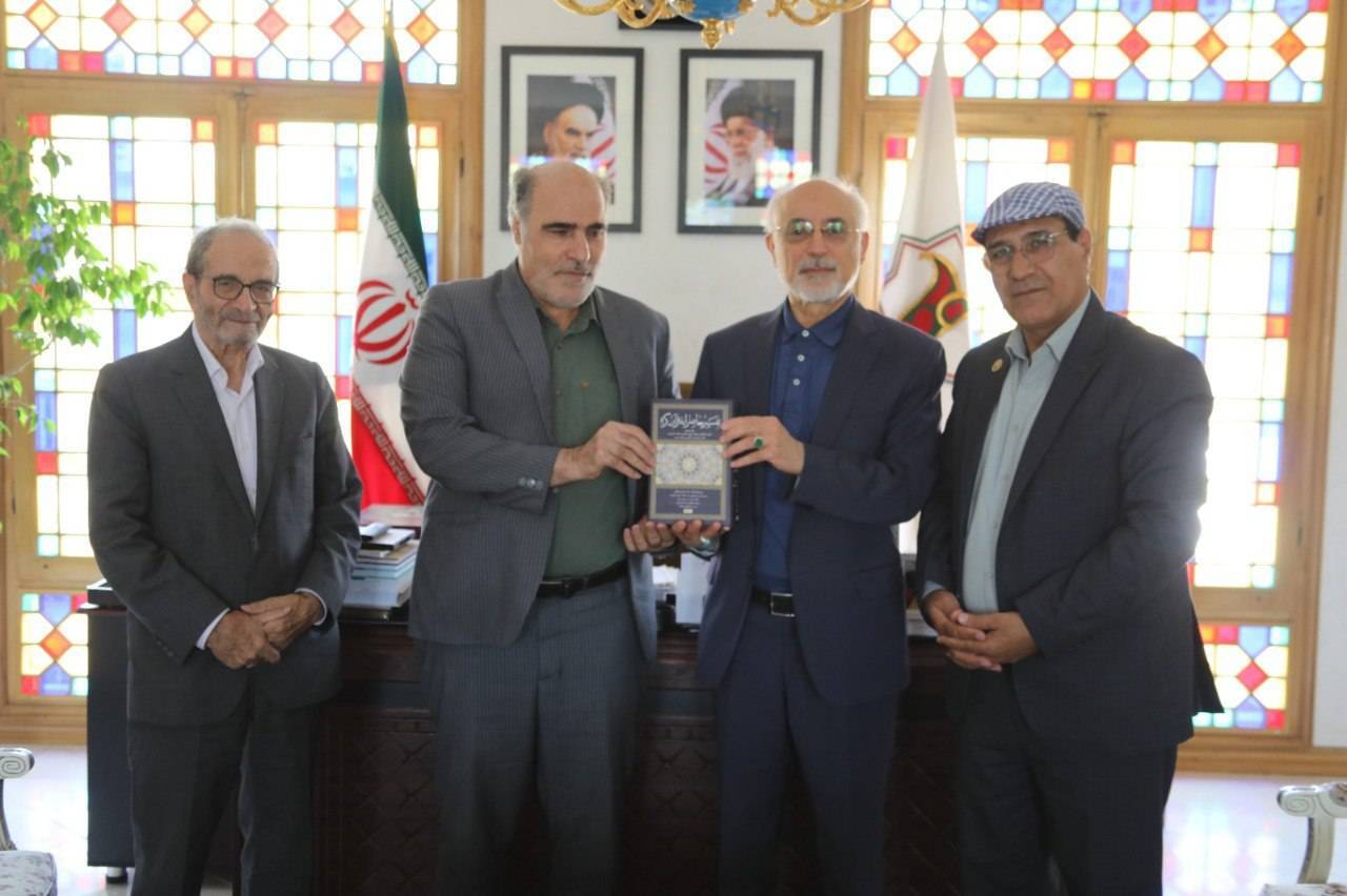 رحمتی: ابنسینا یکی از معماران اسلام ایرانی است