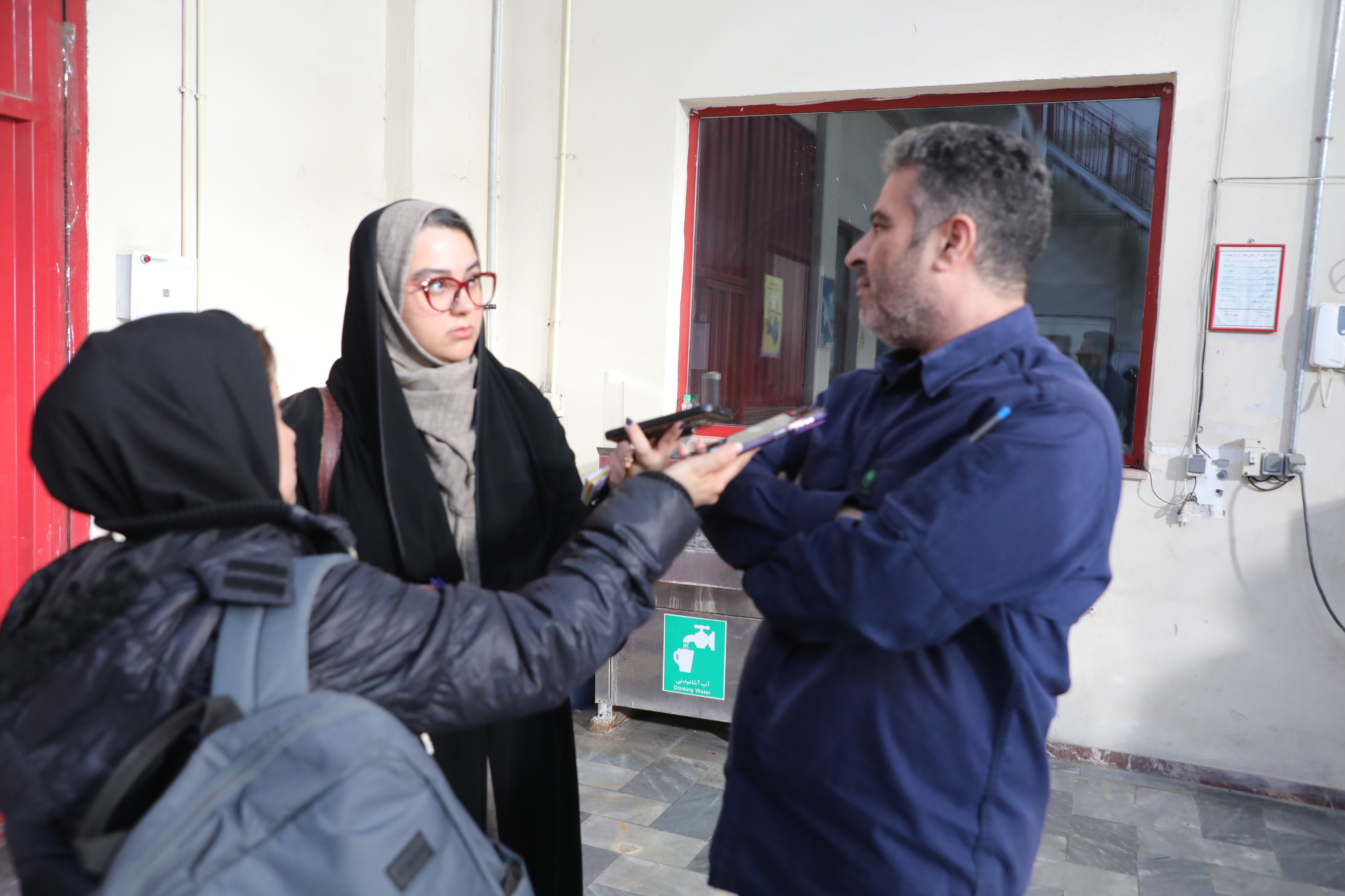 خبرنگاری روایت حقیقت با دستان خالی، حرفه&zwnj;ای با مشقت فراوان و درآمد ناچیز