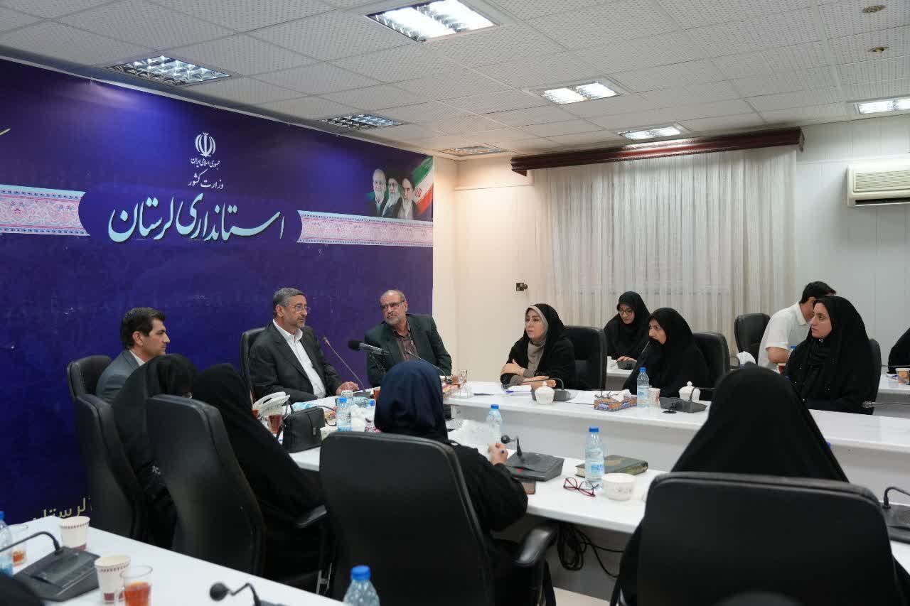 ضرورت همافزایی و مشارکت بانوان در تصمیمسازیهای استان لرستان