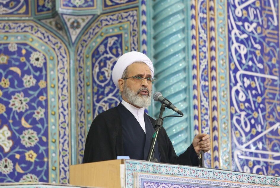 هشدار خطیب جمعه قم؛ خلع سلاح مقاومت، لبنان را به سرنوشت سوریه و لیبی دچار می‌کند