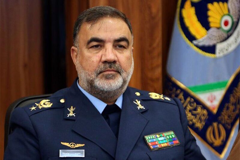 فرمانده نیروی هوایی ارتش: خبرنگاران، چشم بینای جامعه و صدای مردم هستند