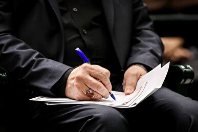 پیام تسلیت قالیباف در پی درگذشت استاد فرشچیان